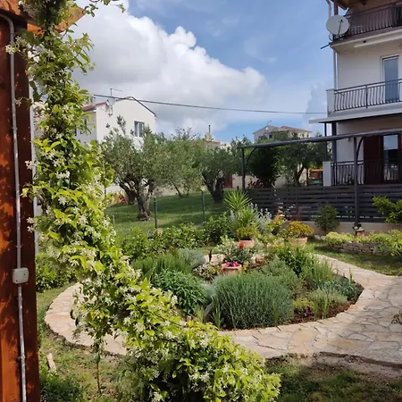 Ino Apartman