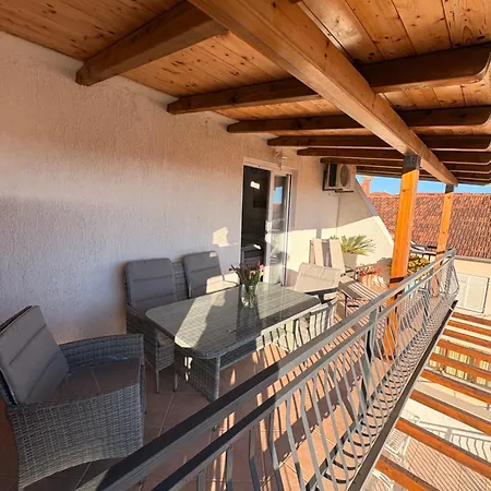 Ino Apartmán