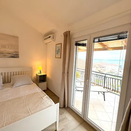 Apartman Ino *