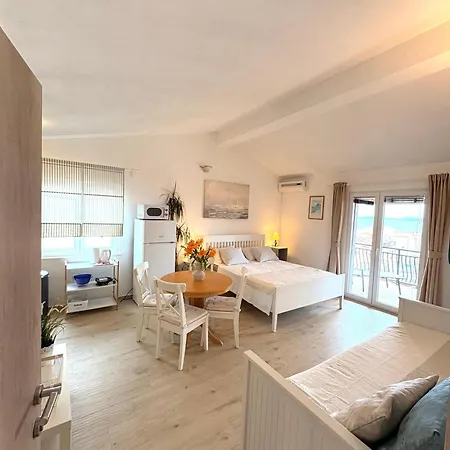 Ino * باكوشتاني