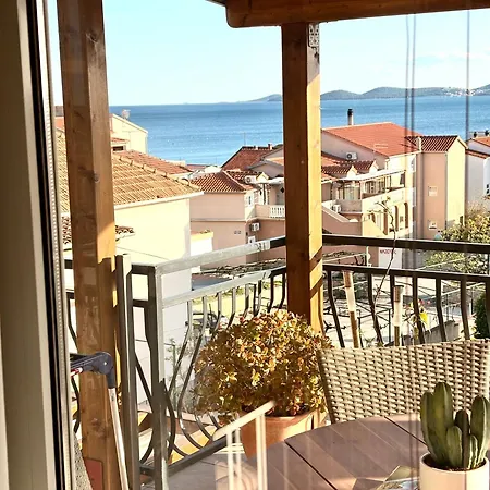 Ino باكوشتاني