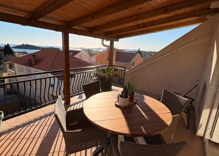 Ino Apartamento Pakoštane