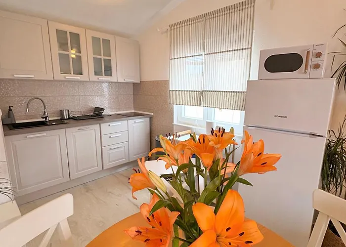 Ino Апартаменты