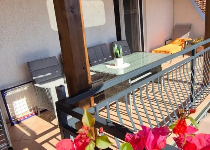 Ino Апартаменты *