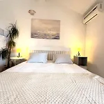 Ino باكوشتاني
