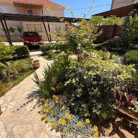 Apartamento Ino *