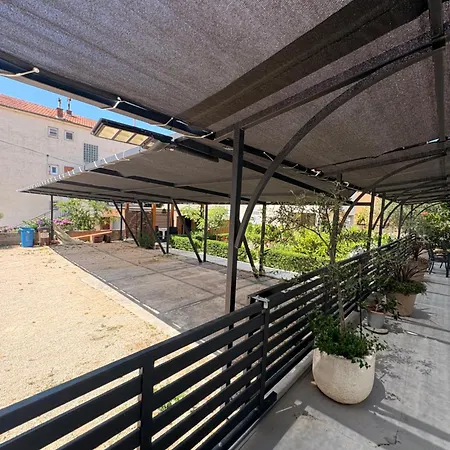 아파트 Ino 파코스탄