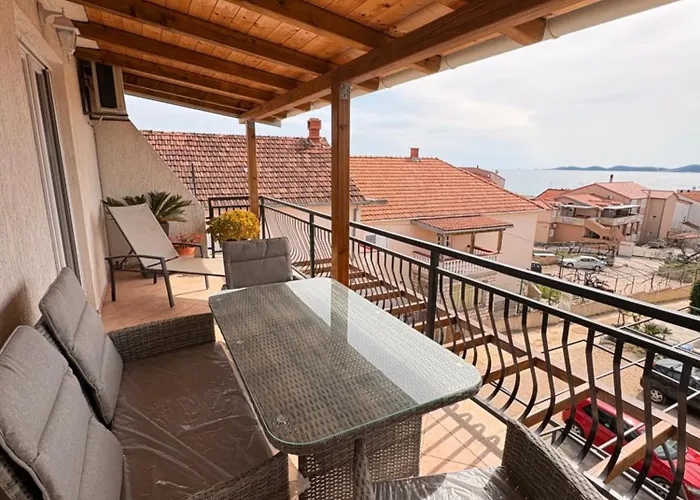 Ino Appartement Pakoštane